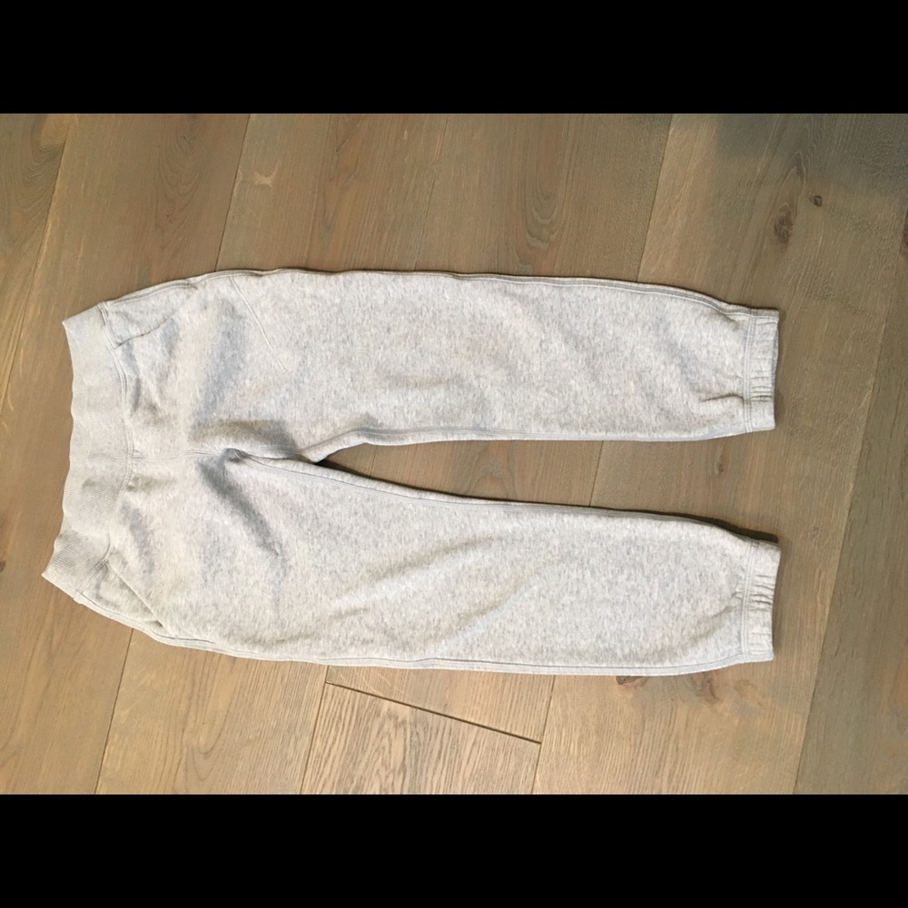 Ivivva sweatpants, girls size 8